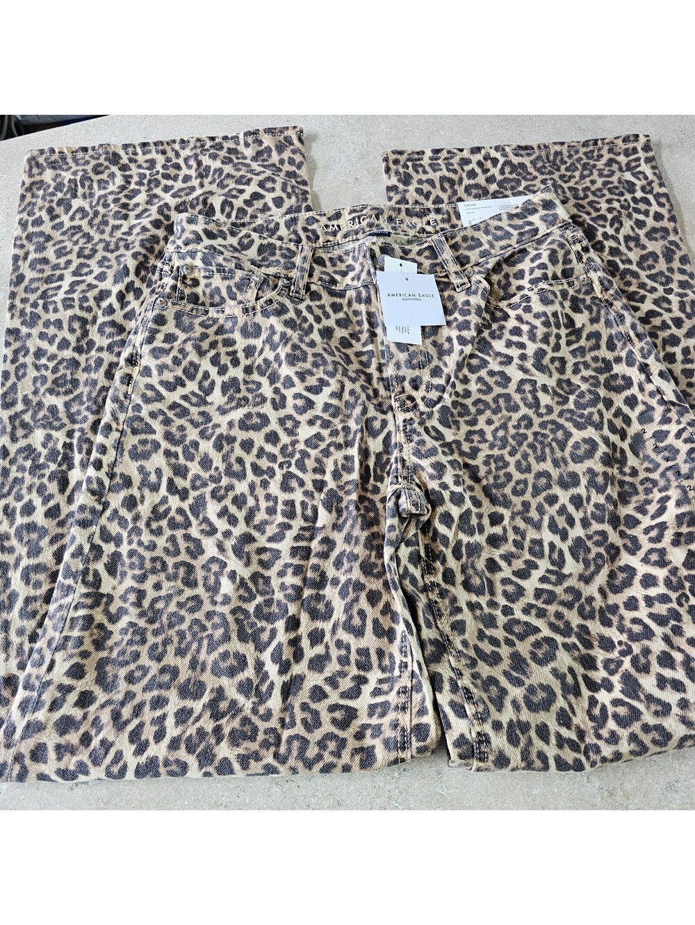 American Eagle Leopard Print Wide Leg Pants sz 2 Long - Picture 11 of 12